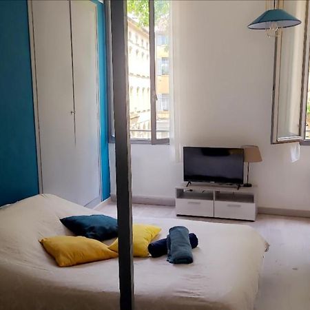 Charmant Studio Avec Mezzanine Apartment เอ็ก-ซอง-โพรวองซ์ ภายนอก รูปภาพ